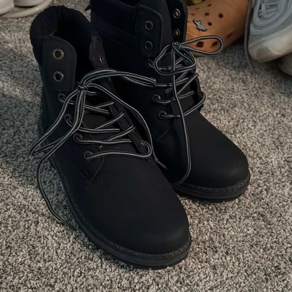Black Lace-Up Boots
